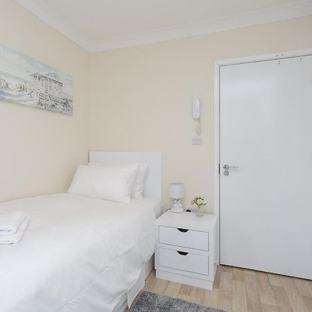 Blackberry - Stylish Self-Contained Flats In Soton City Centre Σαουθάμπτον Δωμάτιο φωτογραφία