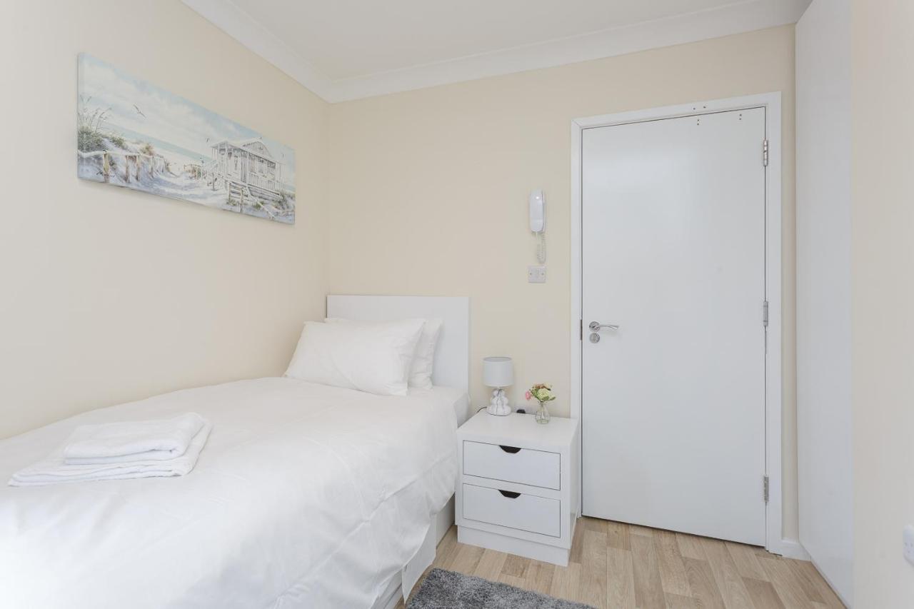 Blackberry - Stylish Self-Contained Flats In Soton City Centre Σαουθάμπτον Δωμάτιο φωτογραφία