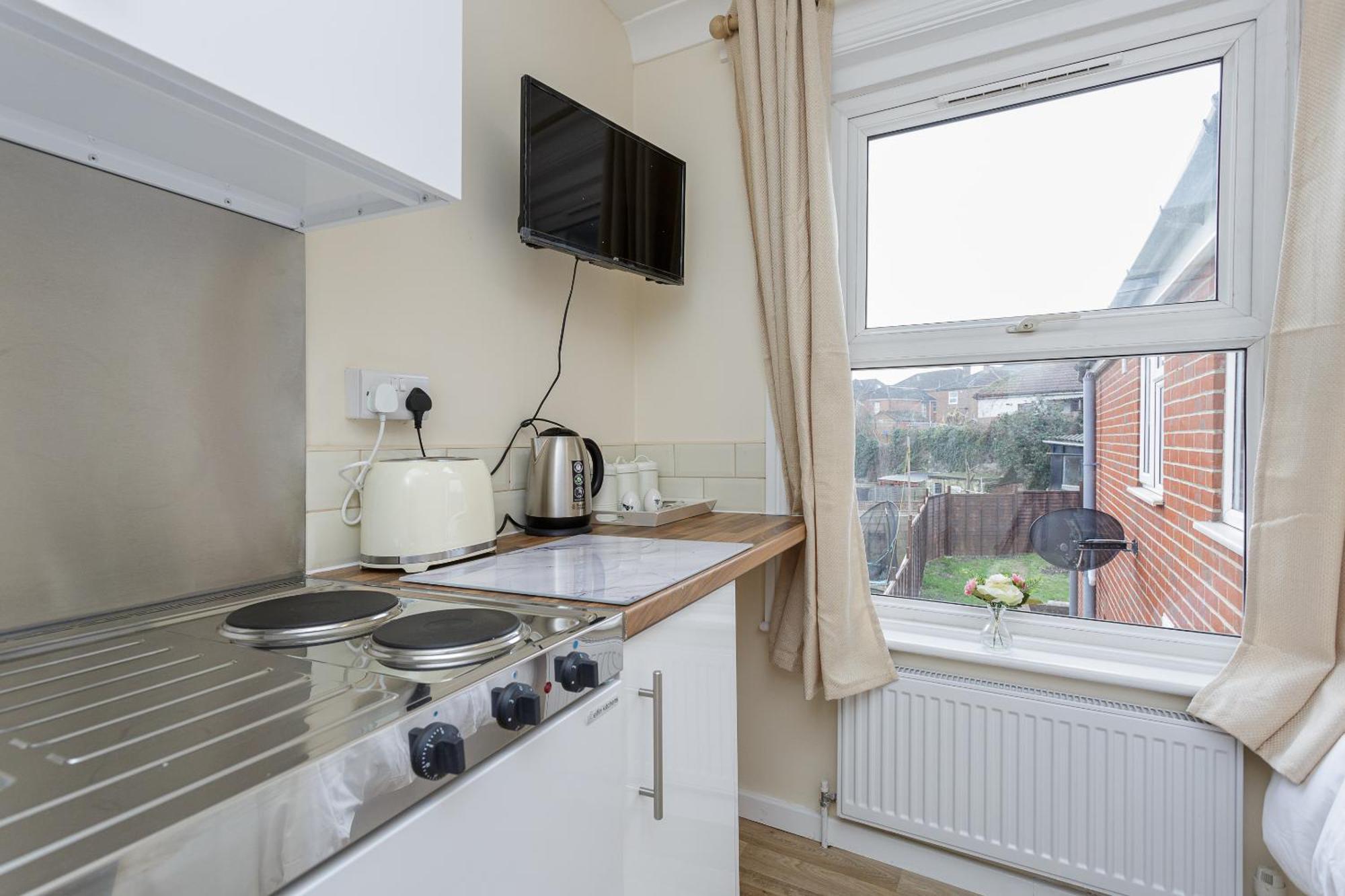 Blackberry - Stylish Self-Contained Flats In Soton City Centre Σαουθάμπτον Δωμάτιο φωτογραφία