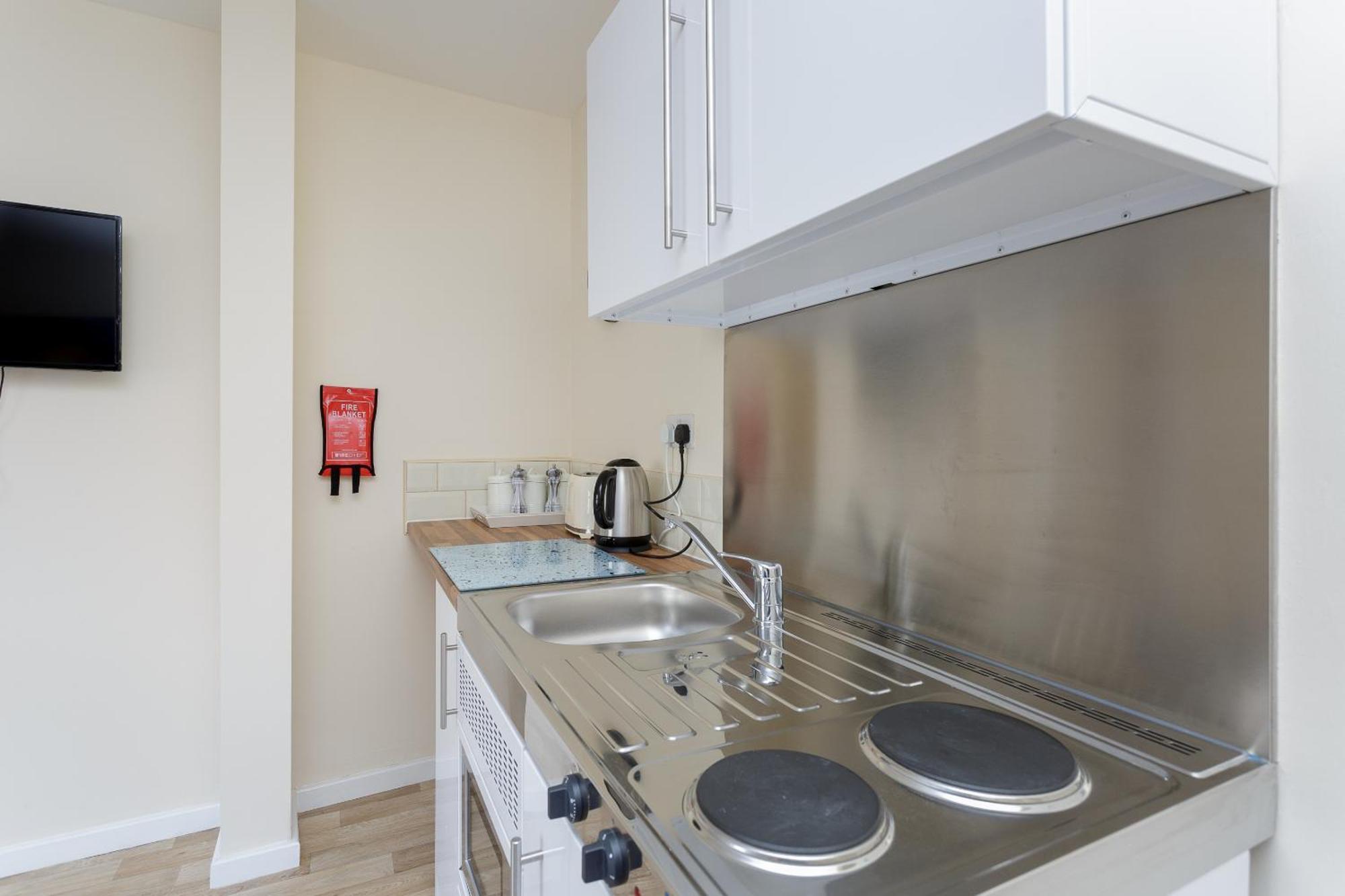 Blackberry - Stylish Self-Contained Flats In Soton City Centre Σαουθάμπτον Δωμάτιο φωτογραφία